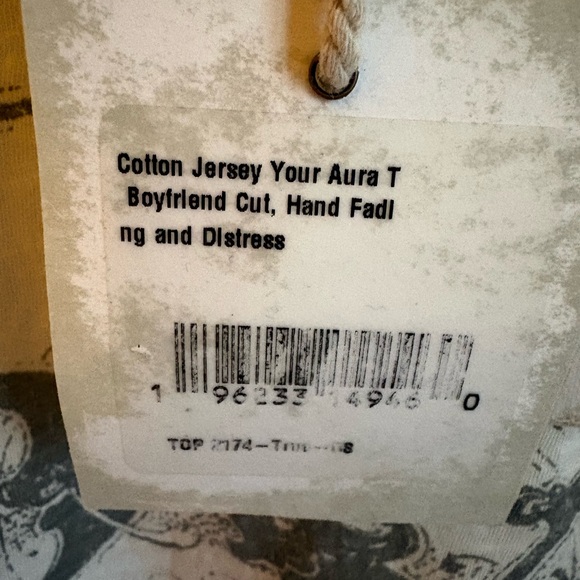 Magnolia Pearl Your Aura Tee - Picture 3 of 8